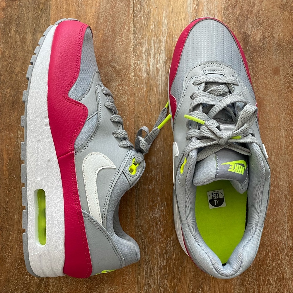 Nike Air Max 1 GS “Wolf Grey Rush Pink” Brand New